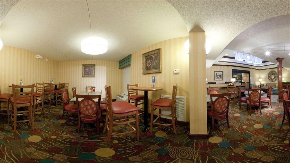 Holiday Inn Express Danville By Ihg Esterno foto