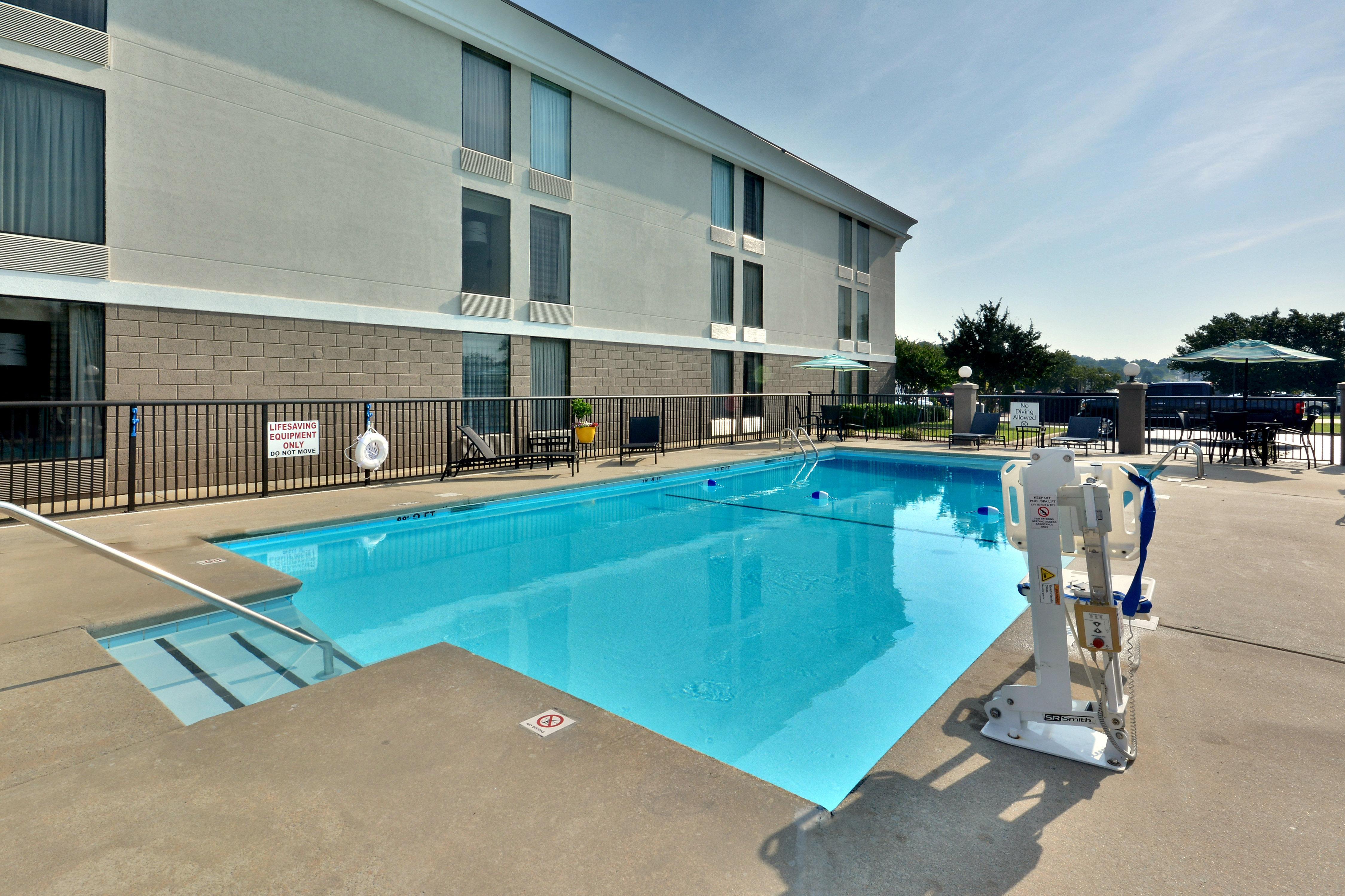 Holiday Inn Express Danville By Ihg Esterno foto