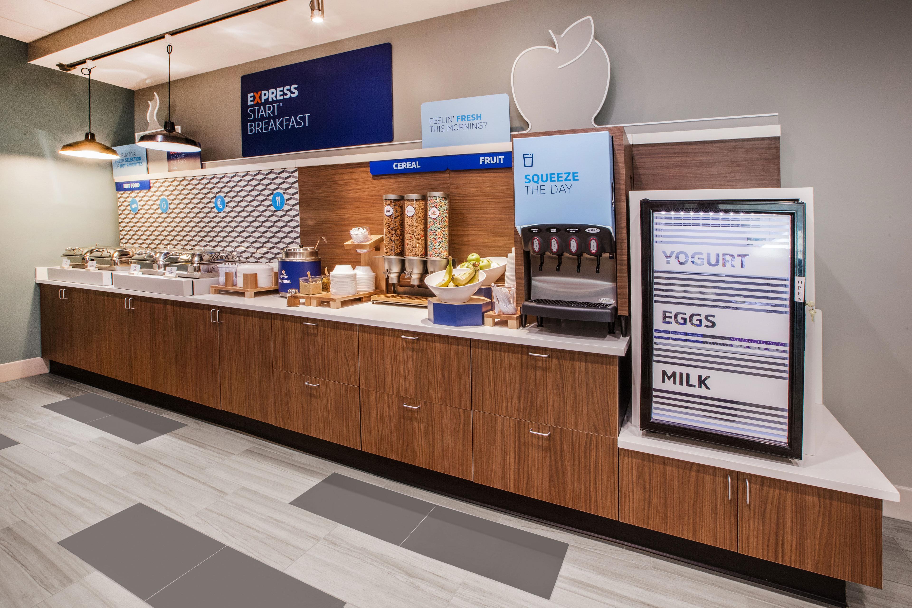 Holiday Inn Express Danville By Ihg Esterno foto
