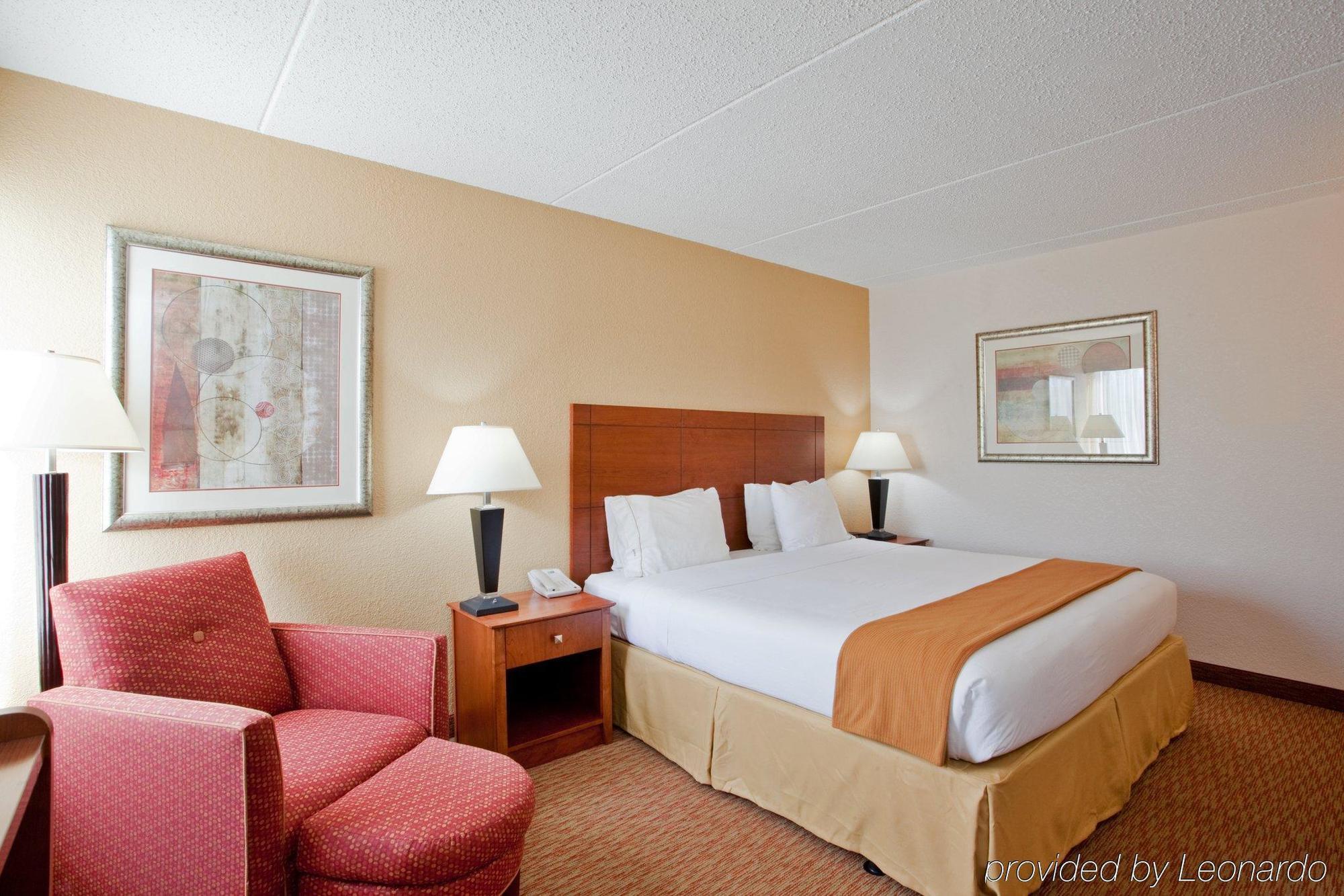 Holiday Inn Express Danville By Ihg Esterno foto