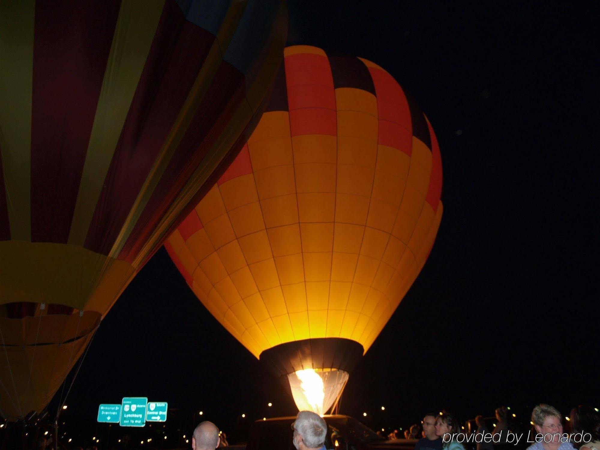 Holiday Inn Express Danville By Ihg Esterno foto