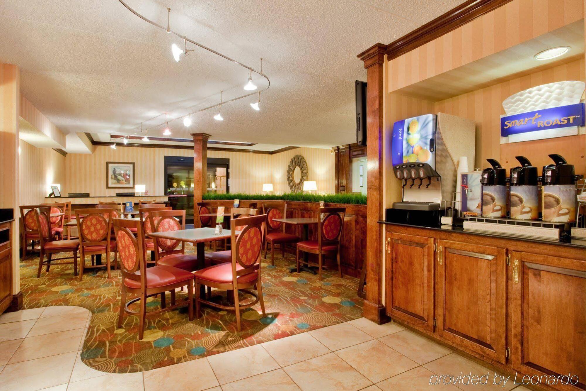Holiday Inn Express Danville By Ihg Esterno foto