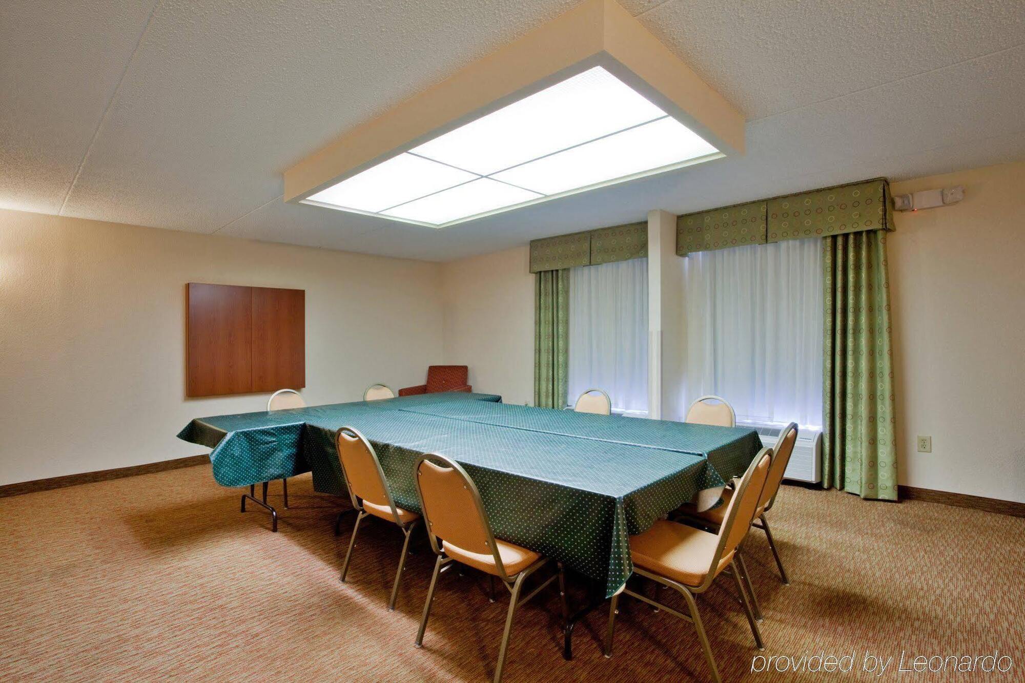 Holiday Inn Express Danville By Ihg Esterno foto